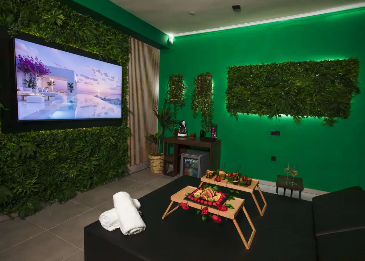 Spa Velura - Jungle Escape