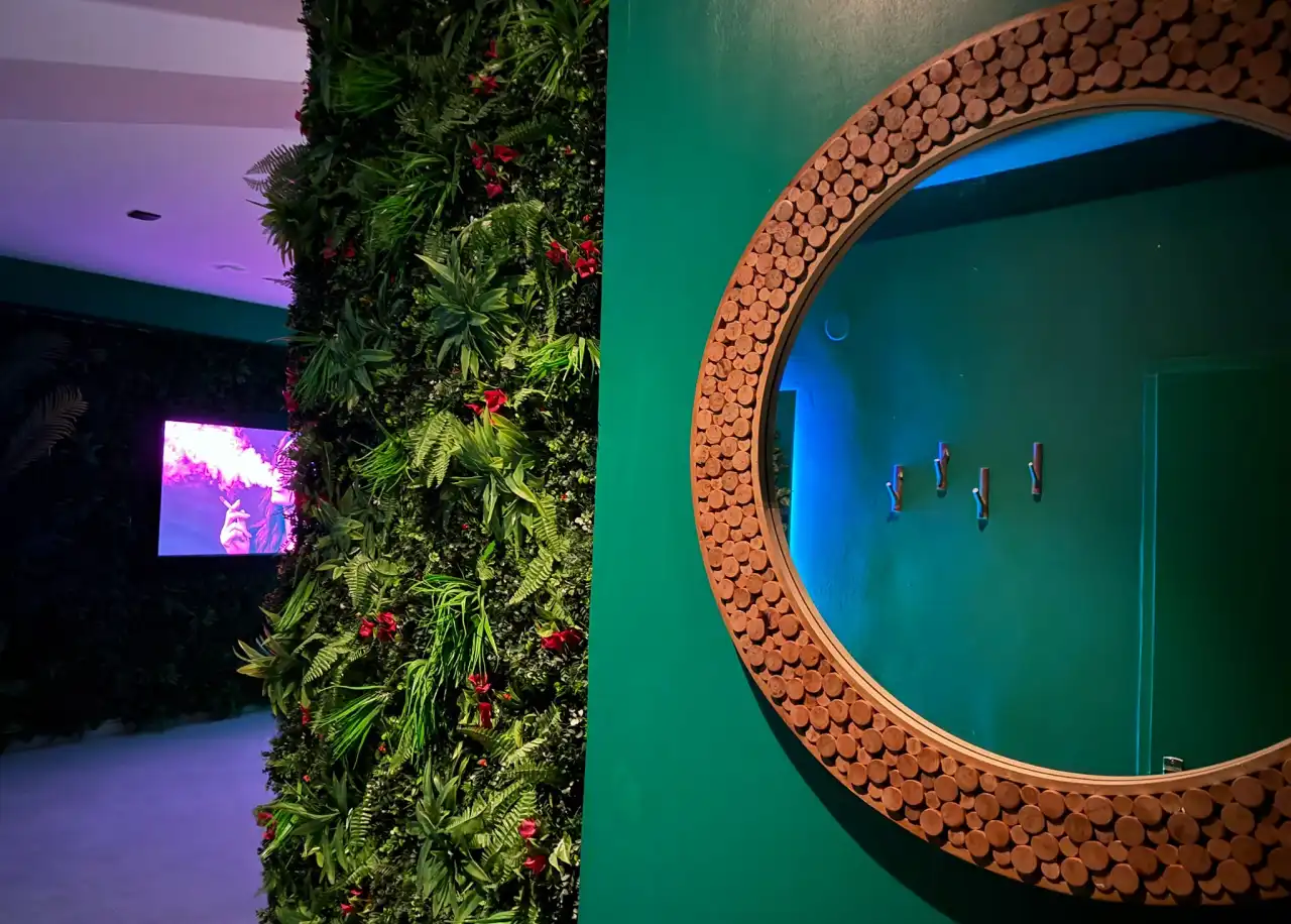 Spa Velura - Jungle Escape