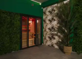 Spa Velura - Jungle Escape thumbnail