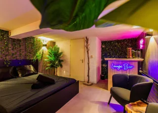 Jungle Prive Spa thumbnail