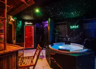 Jungle Prive Spa thumbnail